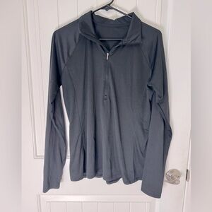 Gray Long Sleeve Quarter-Zip Top women’s medium. Under Armour
